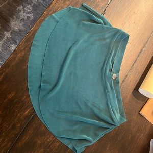 Bullet Pointe skirt in dark green